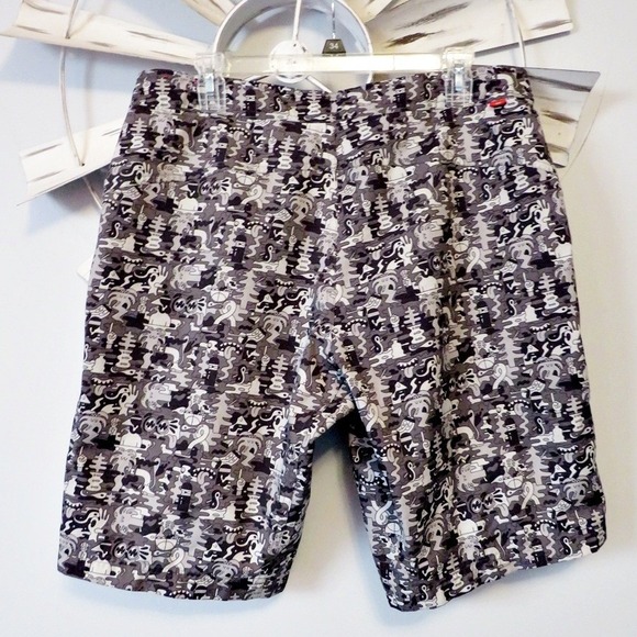 Nike Doodle Camo Board Shorts Size 34 w/ Drawstring & Zip Pocket - Picture 7 of 13